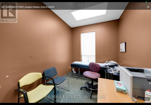 700 SQ FT turn key office in a professional medical building with Free parking .Second floor with pa...