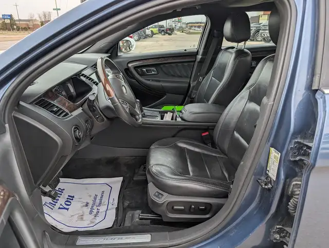 2018 Ford Taurus Limited | Blind Spot Monitoring | Cooled Seats in Cars & Trucks in Winnipeg - Image 10