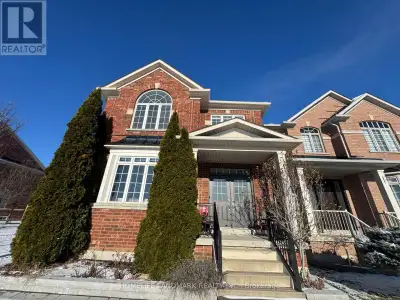 13 WOODWAY LANE Markham (Cornell), Ontario