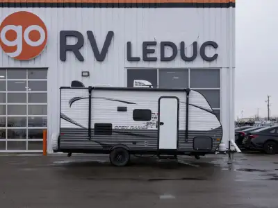 The 2021 Open Range 180BHS by Highland Ridge is a lightweight, family-friendly travel trailer design...