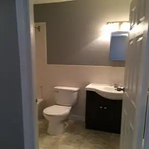 180 WOODHAVEN DR UNIT 3- 1 BED- CLOSE TO UNIVERSITY