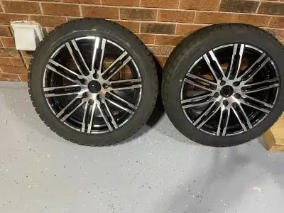 The Blizzak DM-V2 is Bridgestone's Light Truck/SUV Studless Ice & Snow winter tire developed for the...