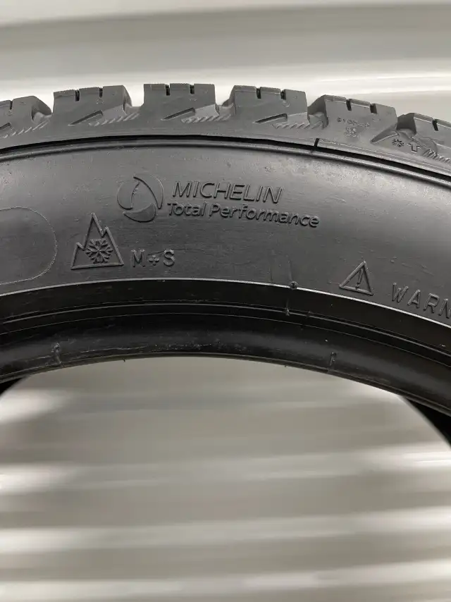 Pair2️⃣:  235/45R18 98H  XL MICHELIN X-Ice Snow. in Tires & Rims in Mississauga / Peel Region - Image 6