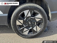 Heated Front Seating | Heated Steering Wheel | Remote Engine Start | Apple CarPlay | Android Auto |... (image 9)