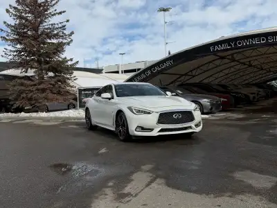 The 2018 Infiniti Q60 3.0T Sport AWD is a luxury performance coupe that strikes a balance between th...