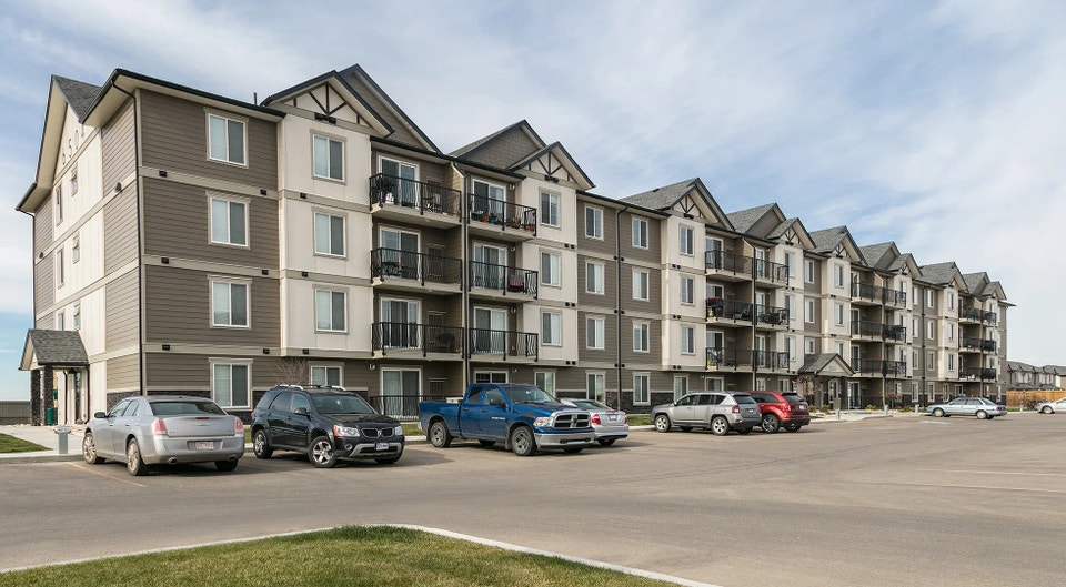 Pet-Friendly Two Bedroom Two Bath with In-suite Laundry for Rent 3