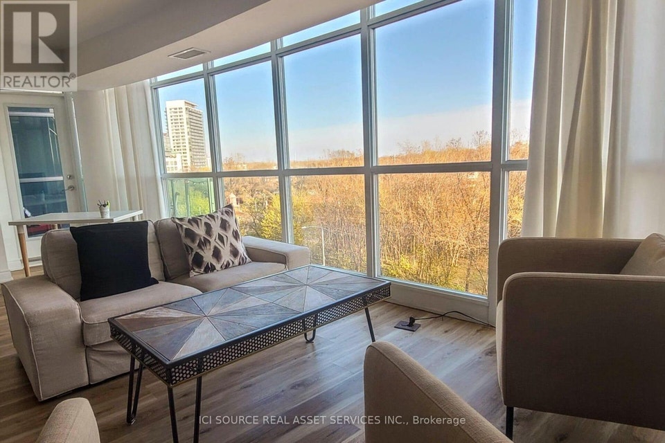 611 - 219 FORT YORK BOULEVARD Toronto (Niagara), Ontario 2
