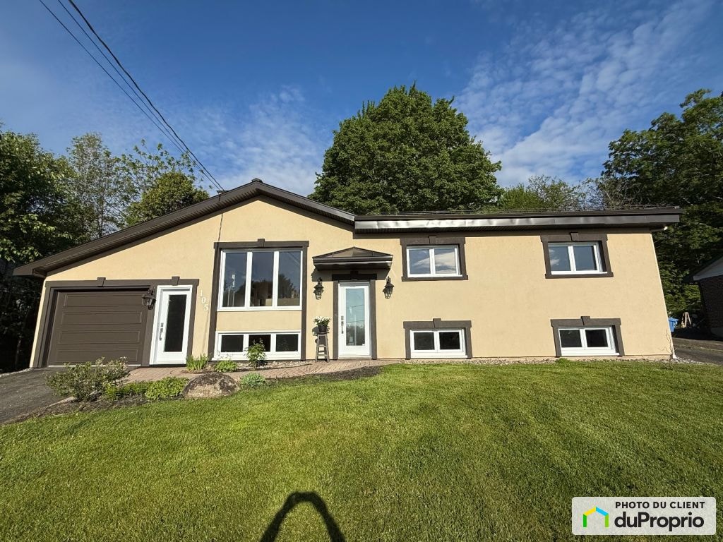 $549,000 - Bungalow for sale in Cowansville — photo 1