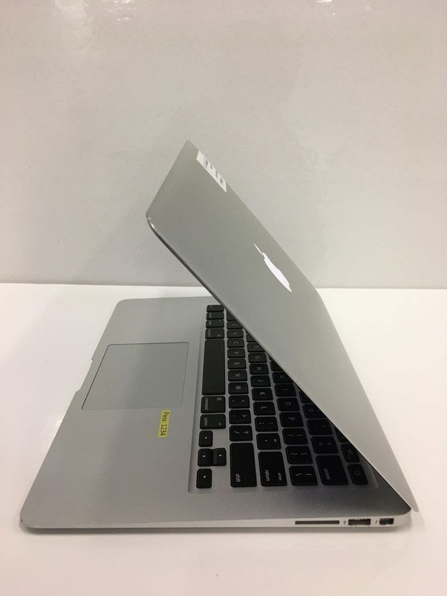 $299 Only!! Macbook Air 2015 A1466 i5 Processor / 8GB RAM in Laptops in Regina - Image 3
