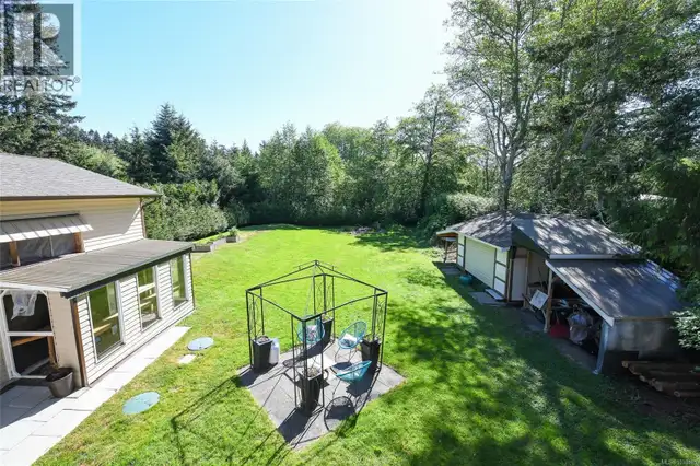 1804 Little River Rd Comox, British Columbia in Houses for Sale in Comox / Courtenay / Cumberland - Image 10