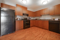 Broadstreet's Edgewood Place offers 2 bedroom pet friendly apartments for rent in the historic area... (image 4)