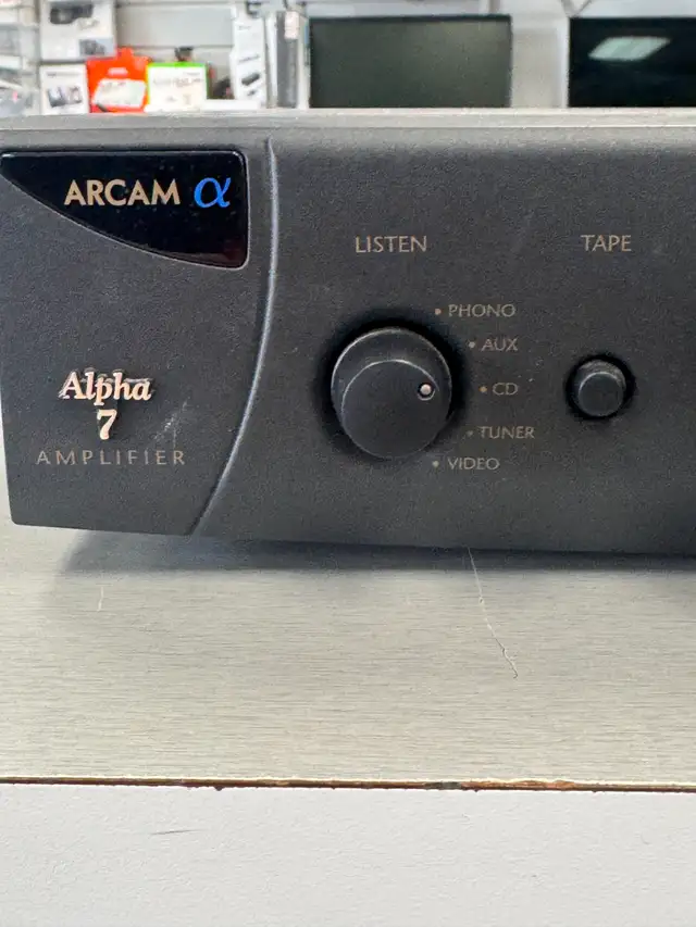 Arcam Alpha 7 Stereo Integrated Amplifier in Stereo Systems & Home Theatre in Oakville / Halton Region - Image 3