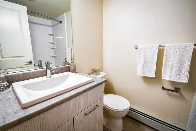 Centennial South - 2 Bedroom Premium Apartment for Rent in Long Term Rentals in Regina - Image 9