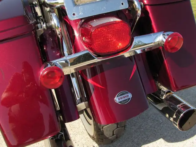 2002 Harley-Davidson FLHRSE - CVO Road King in Sport Touring in Leamington - Image 29