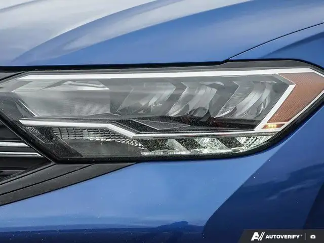 2023 Volkswagen Jetta Comfortline | LOW KMS | Moonroof in Cars & Trucks in Windsor Region - Image 11