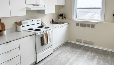 2-bedroom in fantastic central location! Lakefront Apartments are secure buildings that are located...