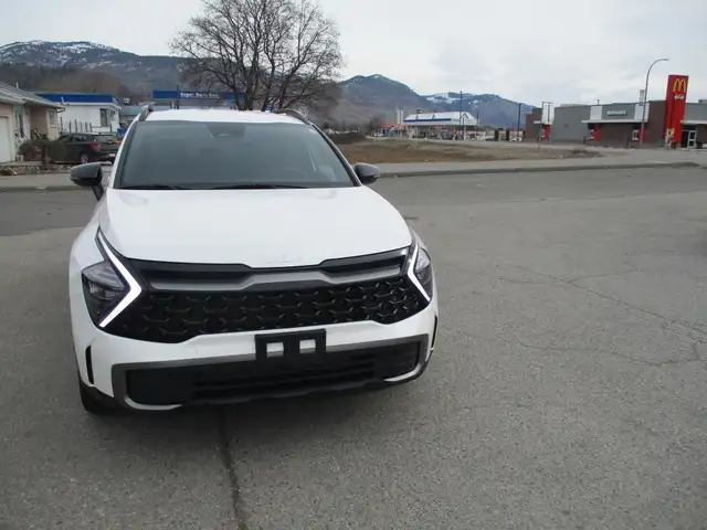 2024 Kia Sportage X-line AWD in Cars & Trucks in Penticton - Image 3
