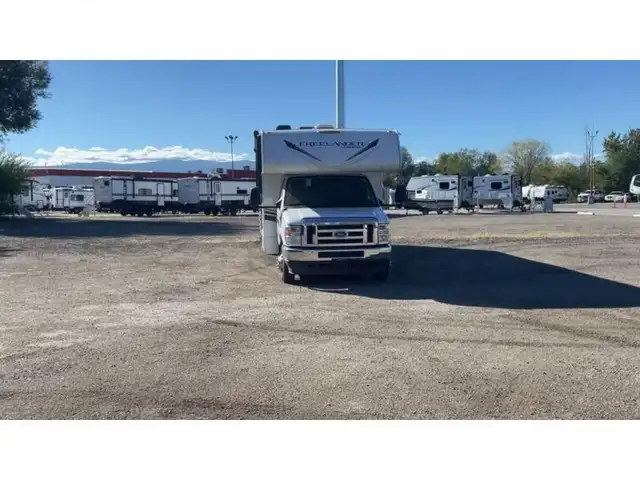 2023 Coachmen RV Freelander 27QB in RVs & Motorhomes in Kelowna - Image 7