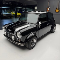 This is your chance to own a genuine piece of Mini history. The Silverstone Edition was a limited ru... (image 1)