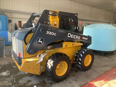 2018 John Deere 330G in Heavy Equipment in Saskatoon - Image 9
