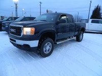 Welcome to Central Truck Sales. 2011 SLE 2500 ¾ TON 4X4 / QUAD CAB SHORT BOX ,6.0L ( gas) engine aut... (image 1)