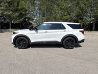 // ACCIDENT FREE!! // This used 2024 Ford Explorer ST 4WD is a powerful, well-equipped SUV built for... (image 9)