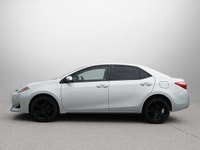 KBB.com 10 Best Sedans Under $25,000. This Toyota Corolla boasts a Regular Unleaded I-4 1.8 L/110 en... (image 8)