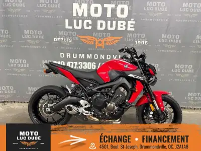 2018 Yamaha MT-09 Yamaha MT-09 2018 SEULEMENT 11 869 KM FREINS ABS TRACTION CONTROL MOTO IMMATRICULÉ...