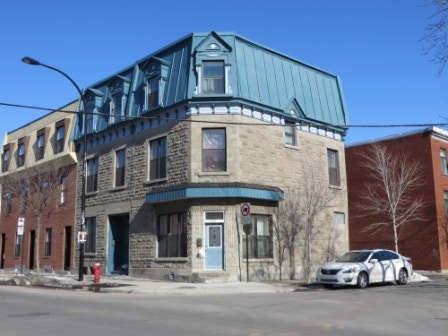 3 1/2 Sud/Ouest près station Charlevoix — photo 1