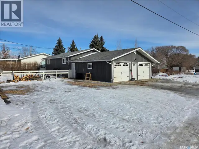 34 Lumsden STREET Manor, Saskatchewan in Houses for Sale in Regina - Image 6