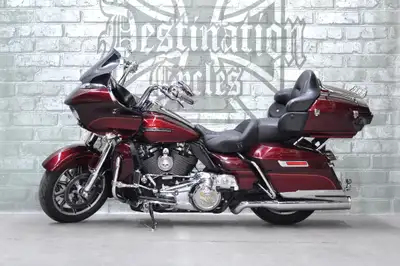 2017 Harley-Davidson Road Glide FLTRU for sale! Beautiful two tone Mysterious Red Sunglow & Velocity...