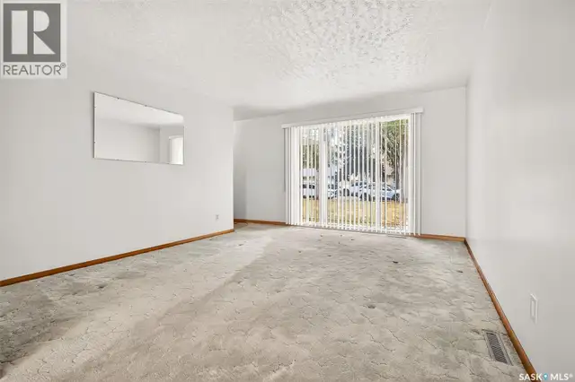 1322 7th AVENUE NW Moose Jaw, Saskatchewan in Houses for Sale in Moose Jaw - Image 6