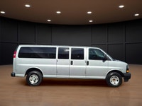 Price includes $1,000 finance credit. Price does not include fees or taxes. The 2022 Chevrolet Expre... (image 3)