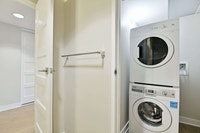 Luxurious Furnished Suites in Downtown Ottawa Planning for a short stay? Minto One80five offers eleg... (image 5)