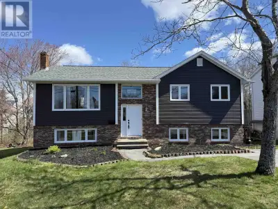Welcome to 11 Shoreview Drive, ideally located in the heart of Bedford. This well-maintained, split-...