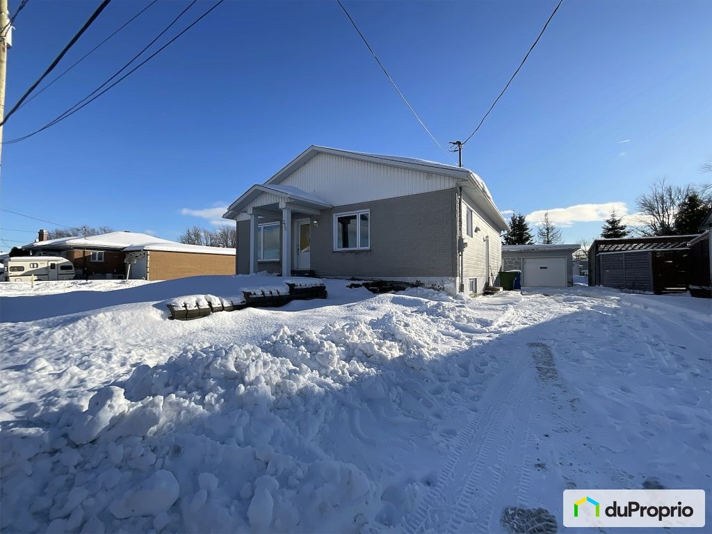 16e Avenue — photo 3