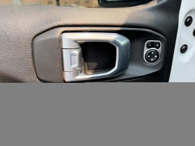 2021 Jeep Wrangler 4xe Unlimited Sahara in Cars & Trucks in Lethbridge - Image 10