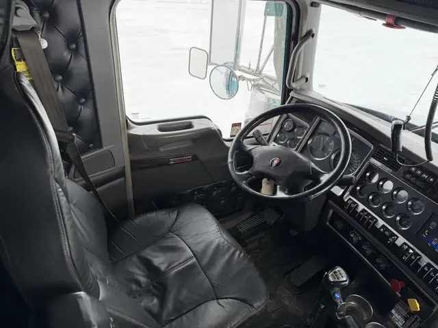 2018 KENWORTH T800 in Heavy Trucks in Kamloops - Image 19