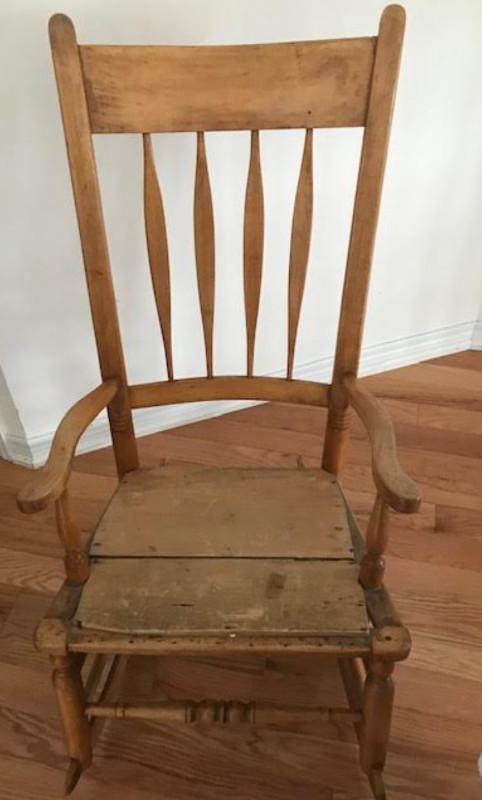 Beautiful Antique Rocking Chair, RARE TALL BACK, Decorators in Chairs & Recliners in City of Toronto - Image 3