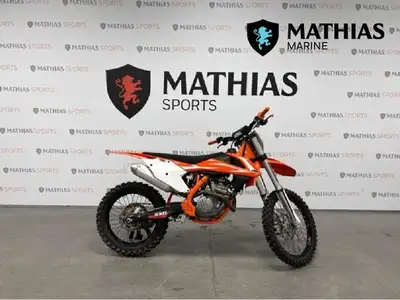 Motocross KTM 250 SXF 2017 Concessionnaire de bateaux et pontons neufs et d'occasion Mathias Marine...