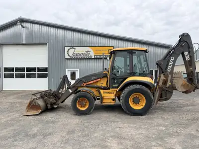 Pépine 4x4 Automatique Cabine Godet Side Dump Attache Rapide Hydraulique Avant et Arrière Boom Exten...