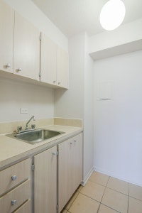 Akelius studio apartment for rent. Located near Du Fort in the Downtown - Guy Concordia neighborhood... (image 1)