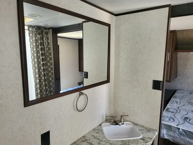 2019 Jayco JAY FLIGHT 235 RKS in Travel Trailers & Campers in St. Albert - Image 28