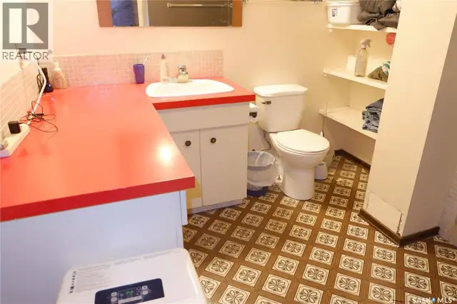 107 Empire PLACE Assiniboia, Saskatchewan in Houses for Sale in Moose Jaw - Image 33