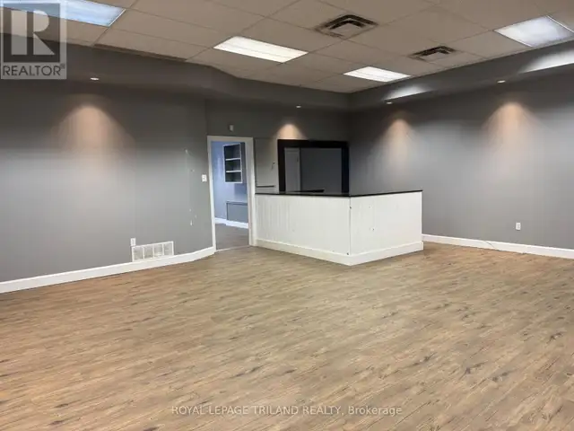 MAIN FLOOR - 656 TALBOT STREET St. Thomas, Ontario in Commercial & Office Space for Rent in London - Image 29