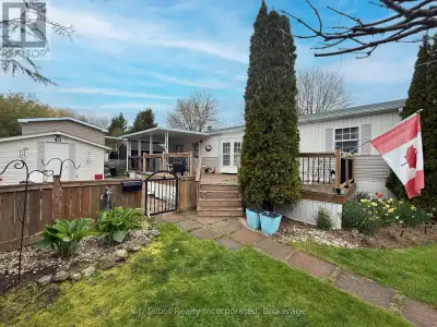 Great vibes are evident the moment you arrive at 45 Portside Drive North. This meticulously maintain...