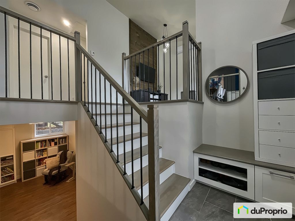 $479,000 - Split Level for sale in Val-Belair — photo 2