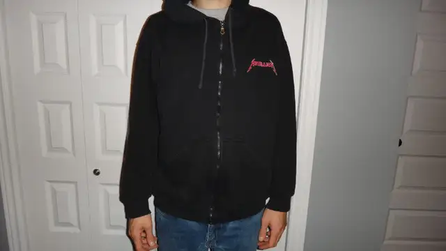 Veste à capuchon Metallica noire large in Men's in Victoriaville - Image 5