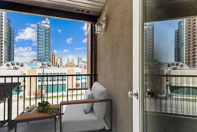 The Carrington - 2 Bedroom available at 1017 - 11 Avenue SW, Cal in Long Term Rentals in Calgary - Image 8