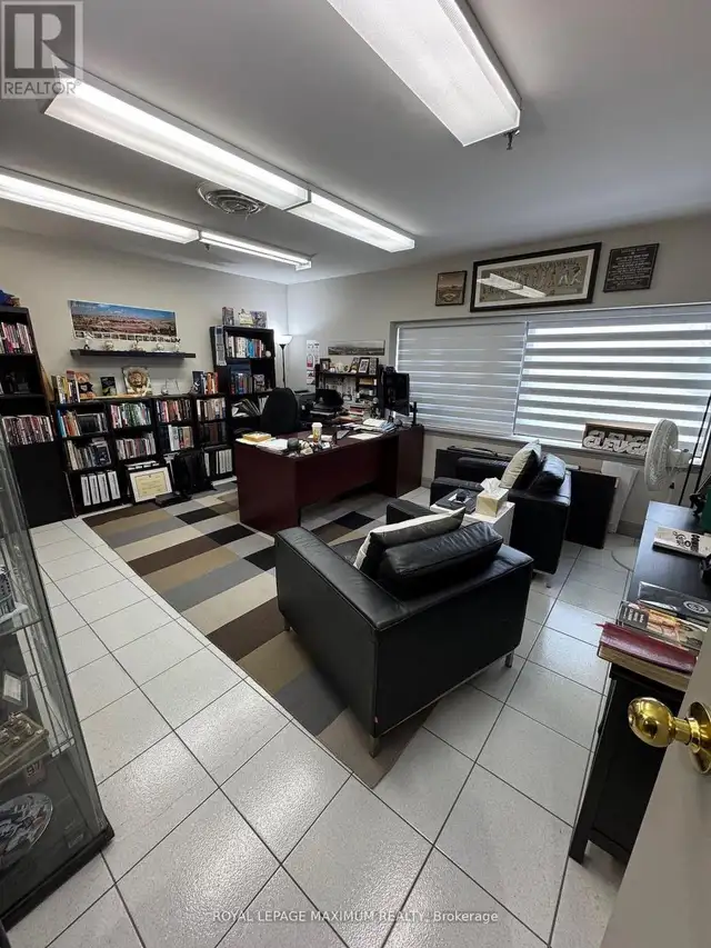 18 - 67 RODINEA ROAD Vaughan, Ontario in Commercial & Office Space for Rent in Markham / York Region - Image 15